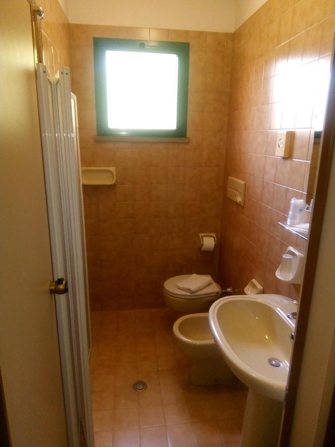 Hotel Valentino Pinarella Extérieur photo