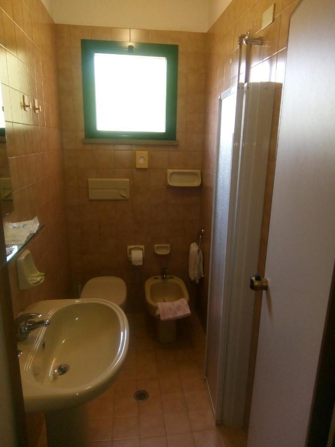Hotel Valentino Pinarella Extérieur photo