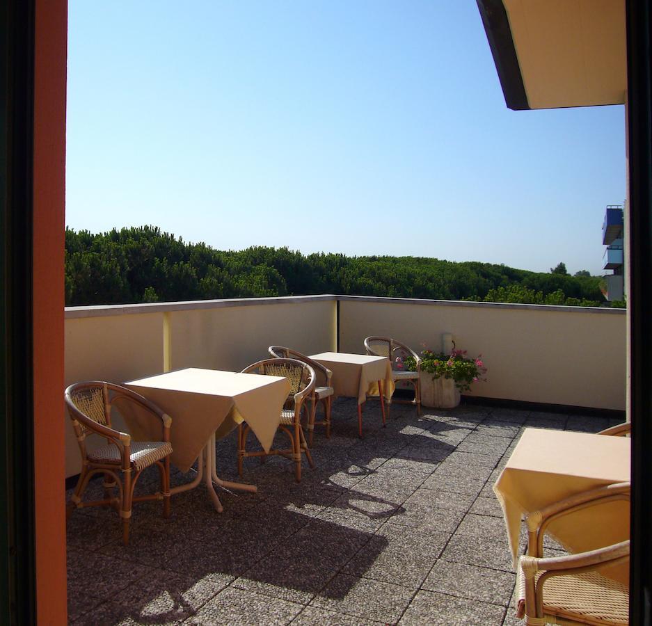Hotel Valentino Pinarella Extérieur photo