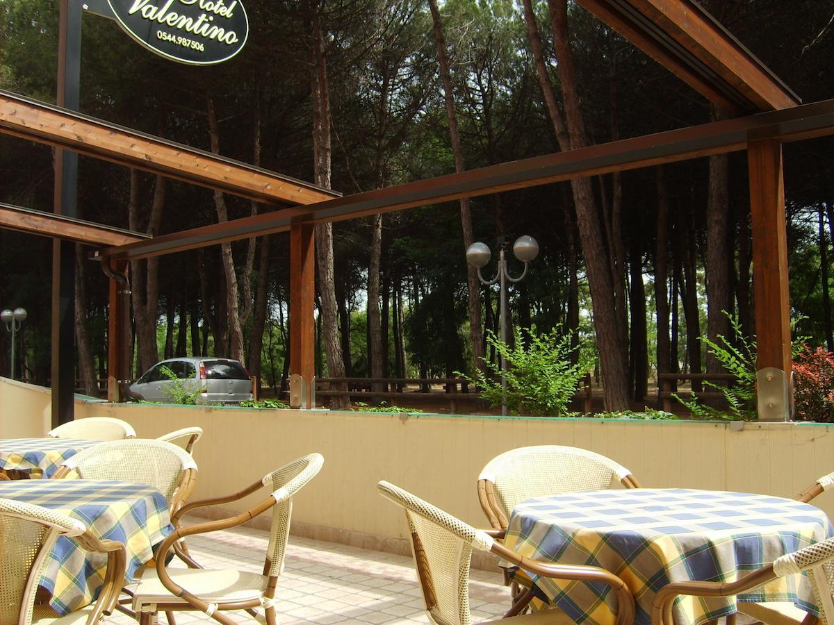 Hotel Valentino Pinarella Extérieur photo